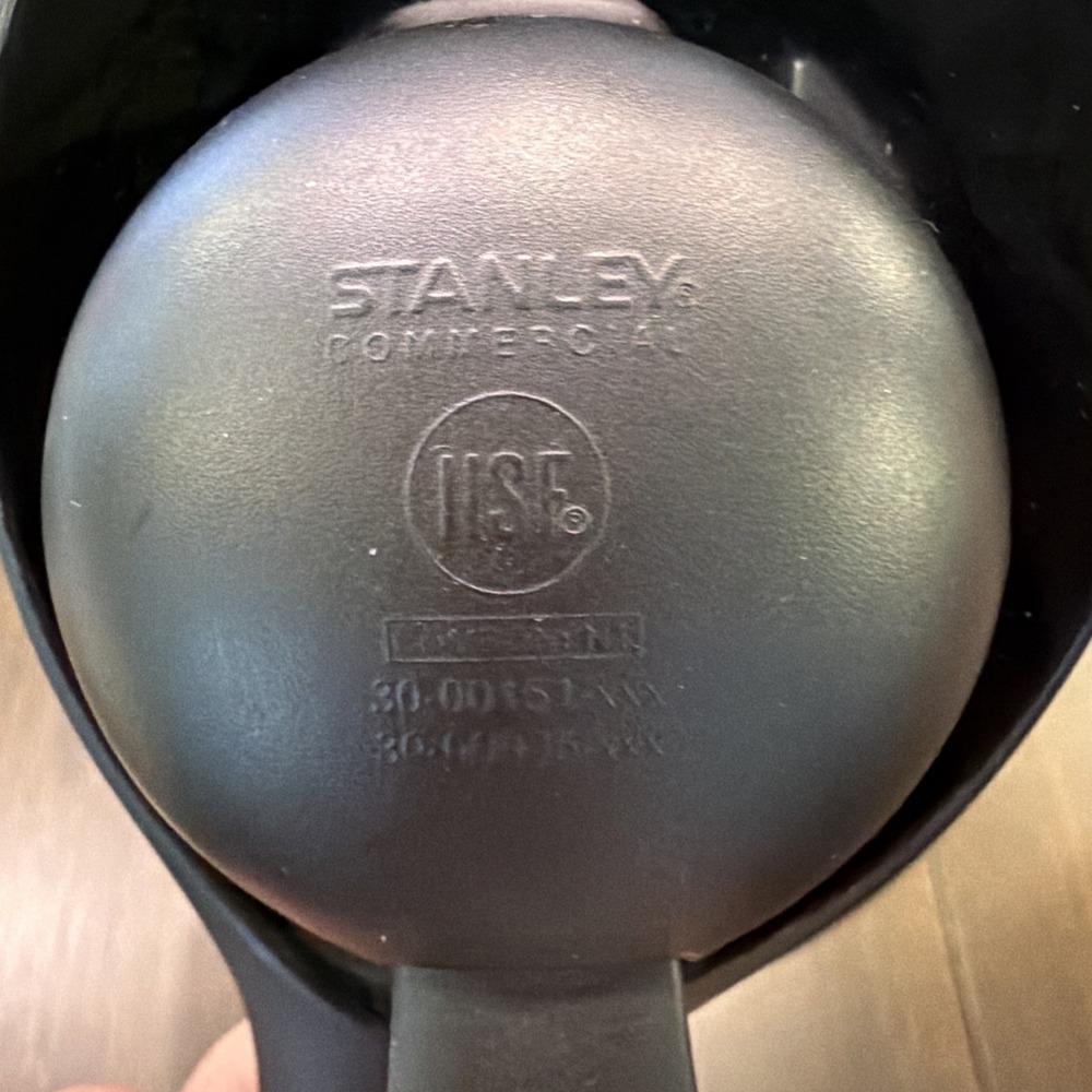 Stanley 1 Lt Ergo Commercial Round CoffeeCarafe Thermal Insulated DishwasherSafe - Picture 5 of 7